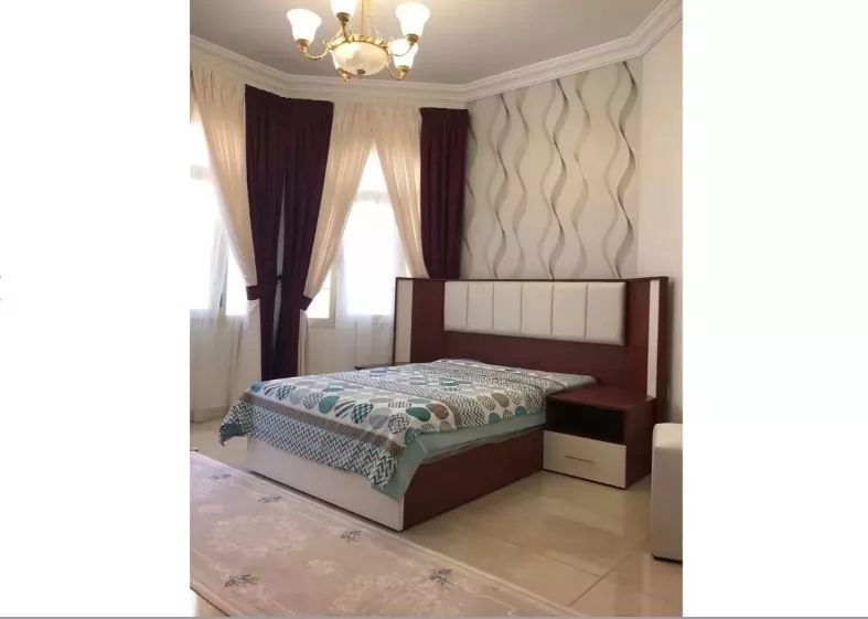 Residential Ready Property 3 Bedrooms S/F Apartment  for rent in Abu-Hamour , Doha-Qatar #11183 - 2  image 